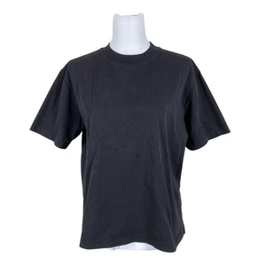 Naisten Uniqlo - T-paita, koko 40 - Musta (1)