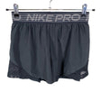 Naisten Nike - Urheilushortsit, koko 36 - Musta ()