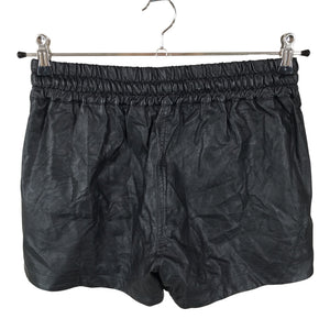Naisten Saint Tropez - Shortsit, koko 38 - Musta (2)