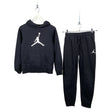 Unisex Jordan (Nike) - Collegeasu, koko 152 - 158 - Musta ()