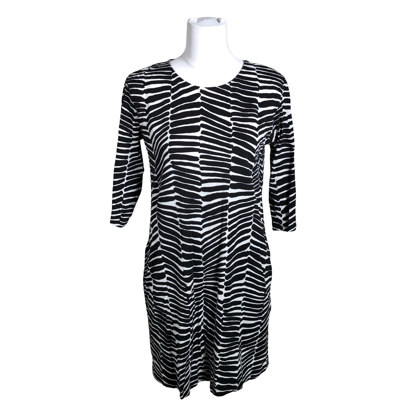 Naisten Marimekko - Trikoomekko, koko 38 - Musta (1)