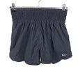 Naisten Nike - Urheilushortsit, koko 40 - Musta ()