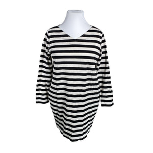 Naisten Marimekko - Trikoomekko, koko 42 - Musta (1)