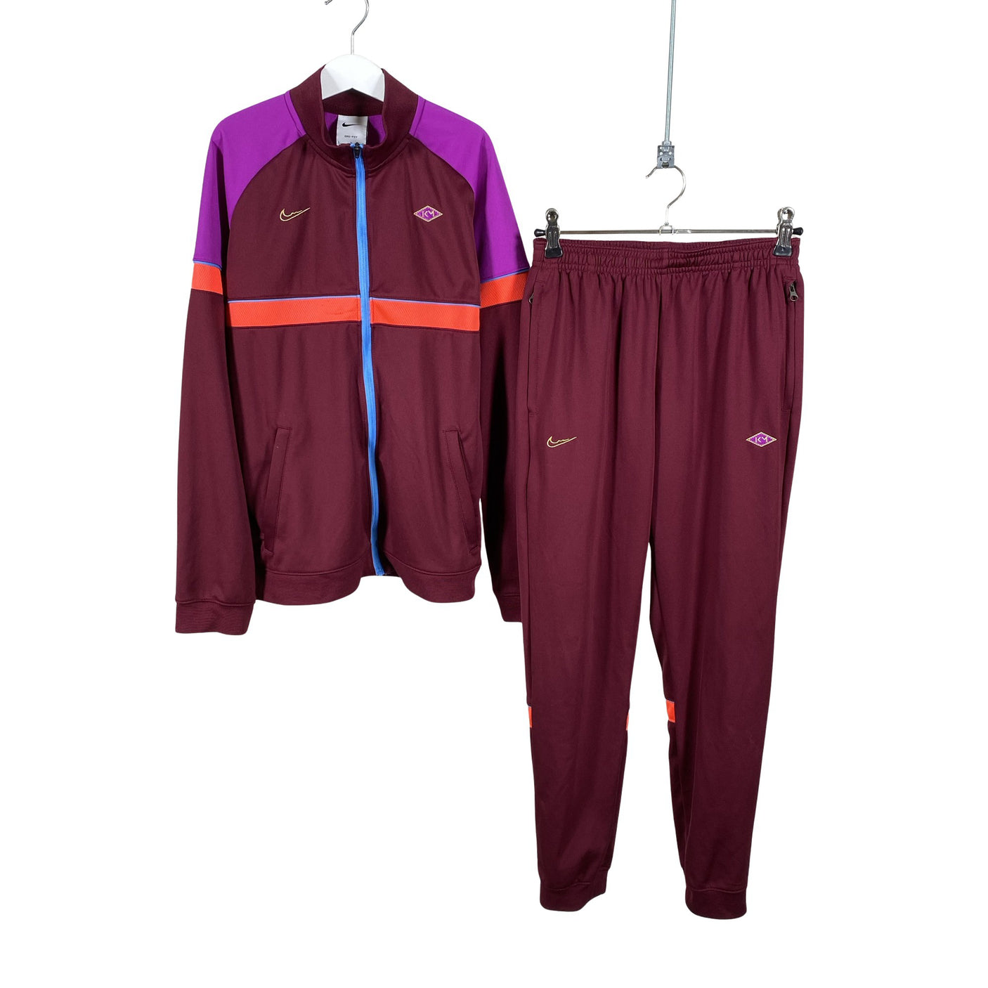 Unisex Nike - Verryttelyhousut, koko 146 - 152 - Viininpunainen (1)