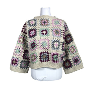 Naisten Handmade - Neuletakki, koko 36 - Beige (1)