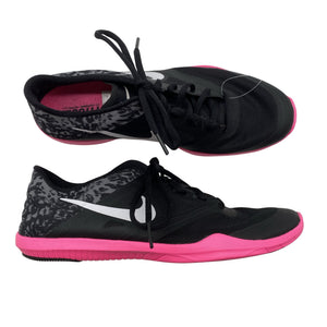 Naisten Nike - Sisäliikuntakengät, koko 40 - Musta (1)