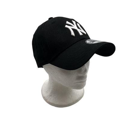 Unisex New Era - Lippalakki, koko 56 - 58 cm - Musta ()