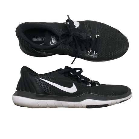 Naisten Nike - Sisäliikuntakengät, koko 38 - Harmaa ()