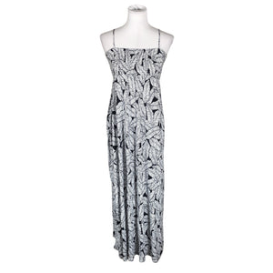 Naisten H&M Mama - Trikoomekko, koko 38 - Valkoinen (1)
