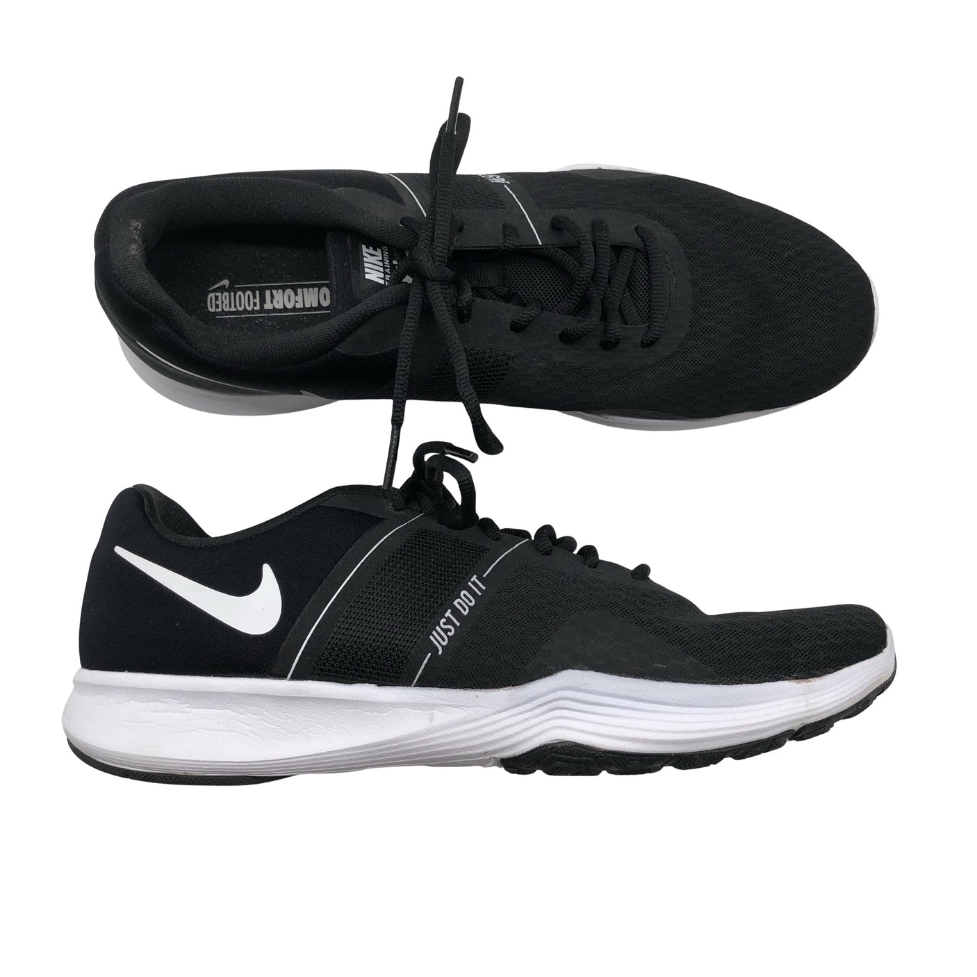 Naisten Nike - Sisäliikuntakengät, koko 41 - Musta (1)
