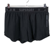 Naisten Superdry - Urheilushortsit, koko 44 - Musta ()
