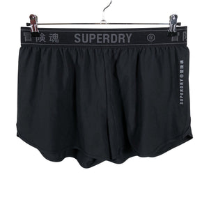 Naisten Superdry - Urheilushortsit, koko 44 - Musta (1)