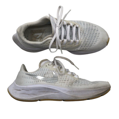 Naisten Nike - Lenkkarit, koko 38 - Valkoinen ()