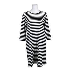 Naisten Marimekko - Trikoomekko, koko 38 - Musta (1)