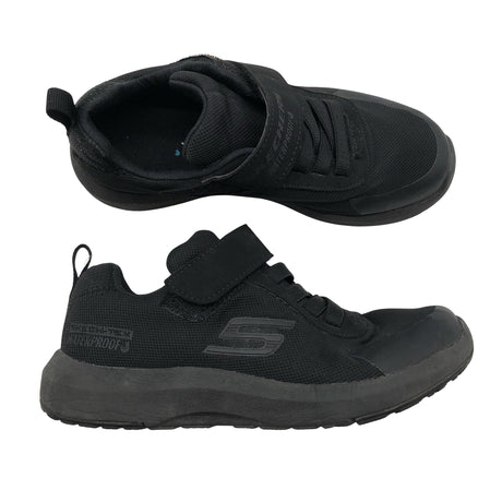 Unisex Skechers - Lenkkarit, koko 35 - Musta ()
