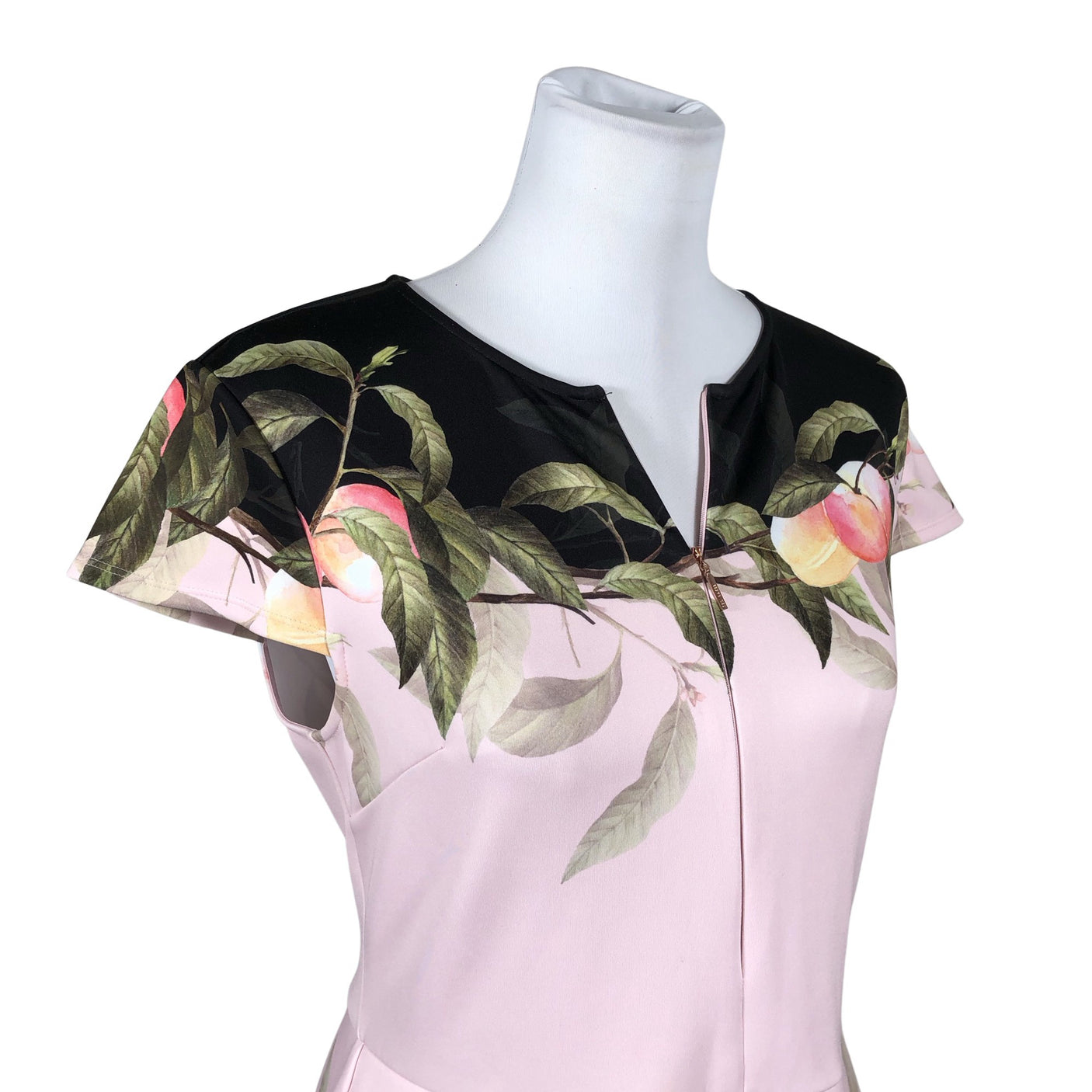 Naisten Ted Baker - Trikoomekko, koko 40 - Vaaleanpunainen (3)
