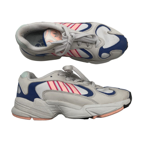 Naisten Adidas - Lenkkarit, koko 37 - Beige ()