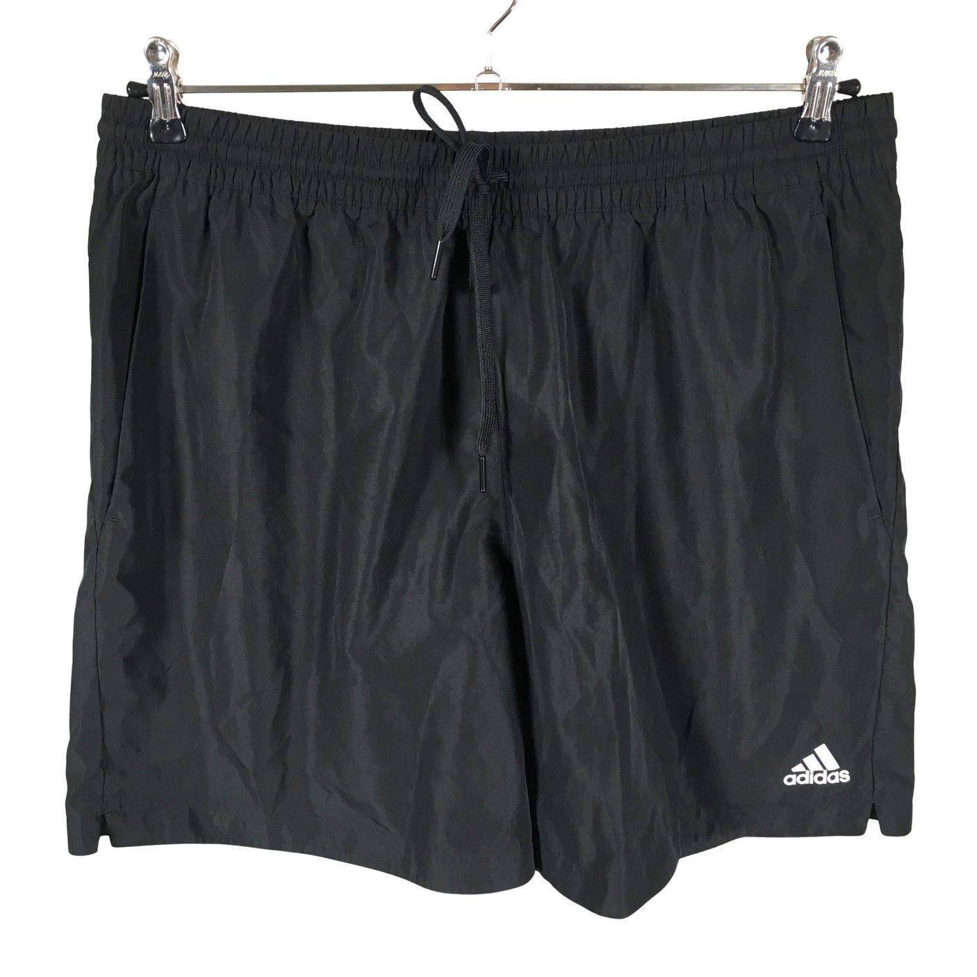 Miesten Adidas - Urheilushortsit, koko XL - Musta (1)