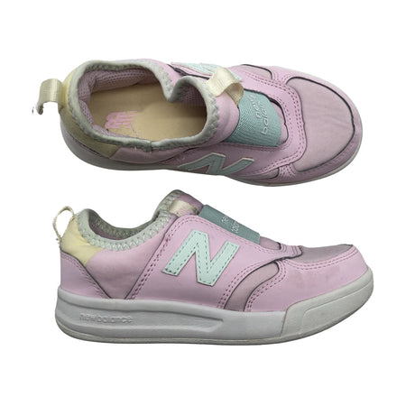 Tyttöjen New Balance - Lenkkarit, koko 28 - Vaaleanpunainen ()