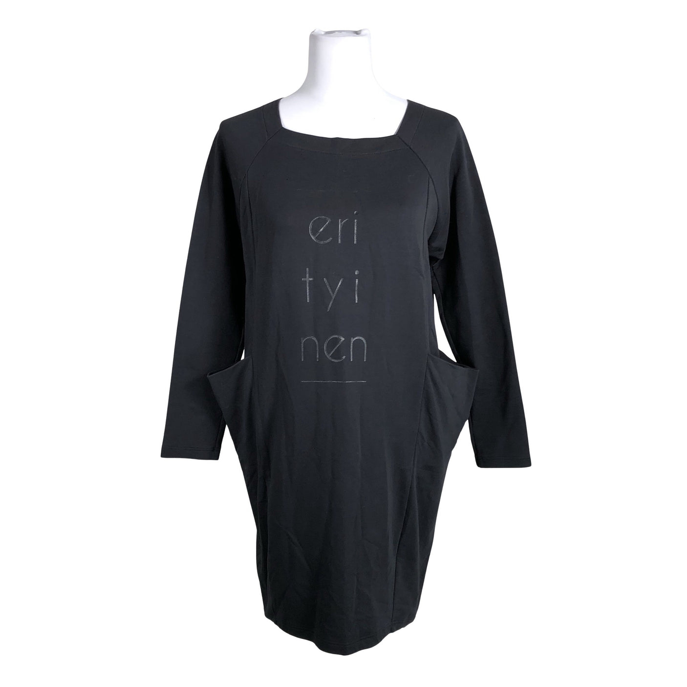 Naisten Riiminka design - Trikoomekko, koko 40 - Musta (1)