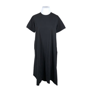 Naisten Uniqlo - Trikoomekko, koko 42 - Musta (1)