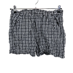 Naisten NOSH - Shortsit, koko 38 - Musta (1)