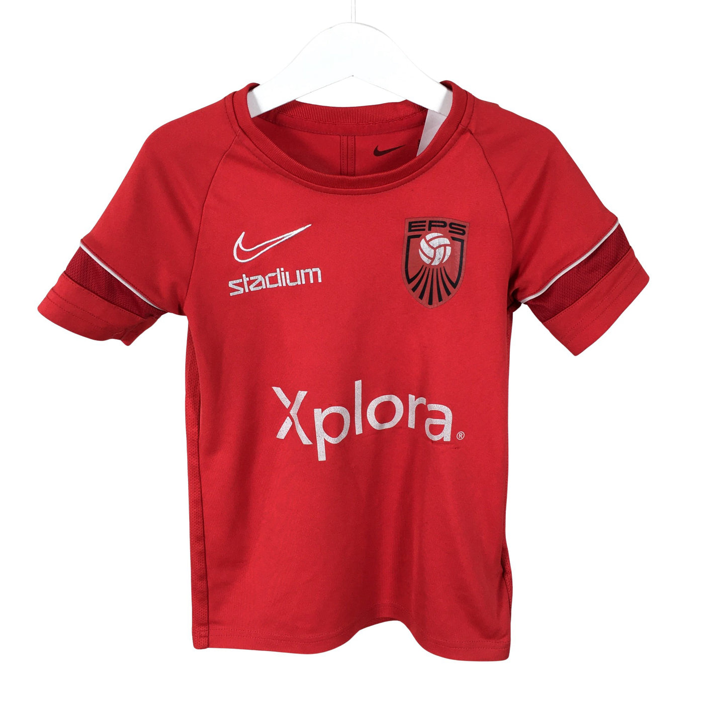 Unisex Nike - Urheilupaita, lyhyet hihat, koko 122 - 128 - Punainen (1)
