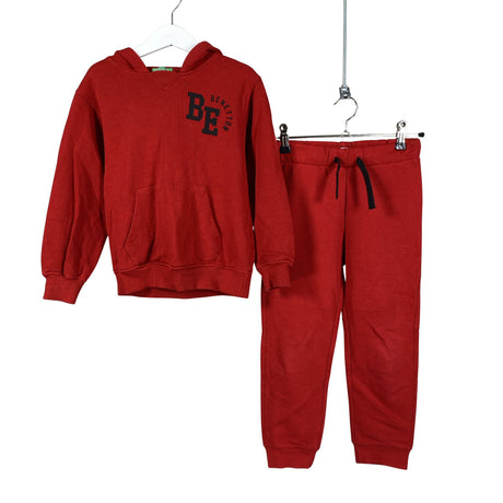 Unisex Benetton - Collegeasu, koko 104 - 110 - Punainen ()