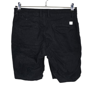 Naisten Makia - Shortsit, koko W32 - Musta (2)