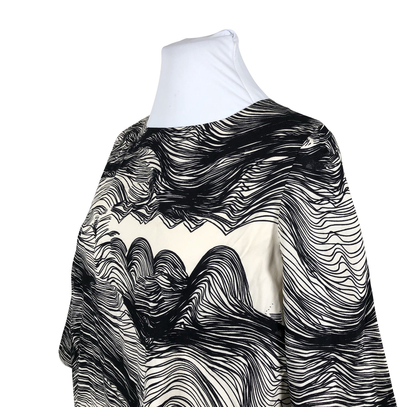 Naisten Marimekko - Kangasmekko, koko 46 - Musta (2)