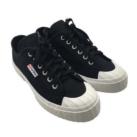 Naisten Superga - Tennarit, koko 40 - Musta (2)