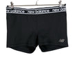 Naisten New Balance - Urheilushortsit, koko 42 - Musta ()