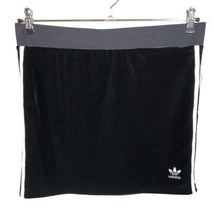 Naisten Adidas - Collegehame, koko 42 - Musta (1)
