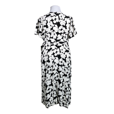 Naisten Marks&Spencer - Sifonkimekko, koko 42 - Musta (2)