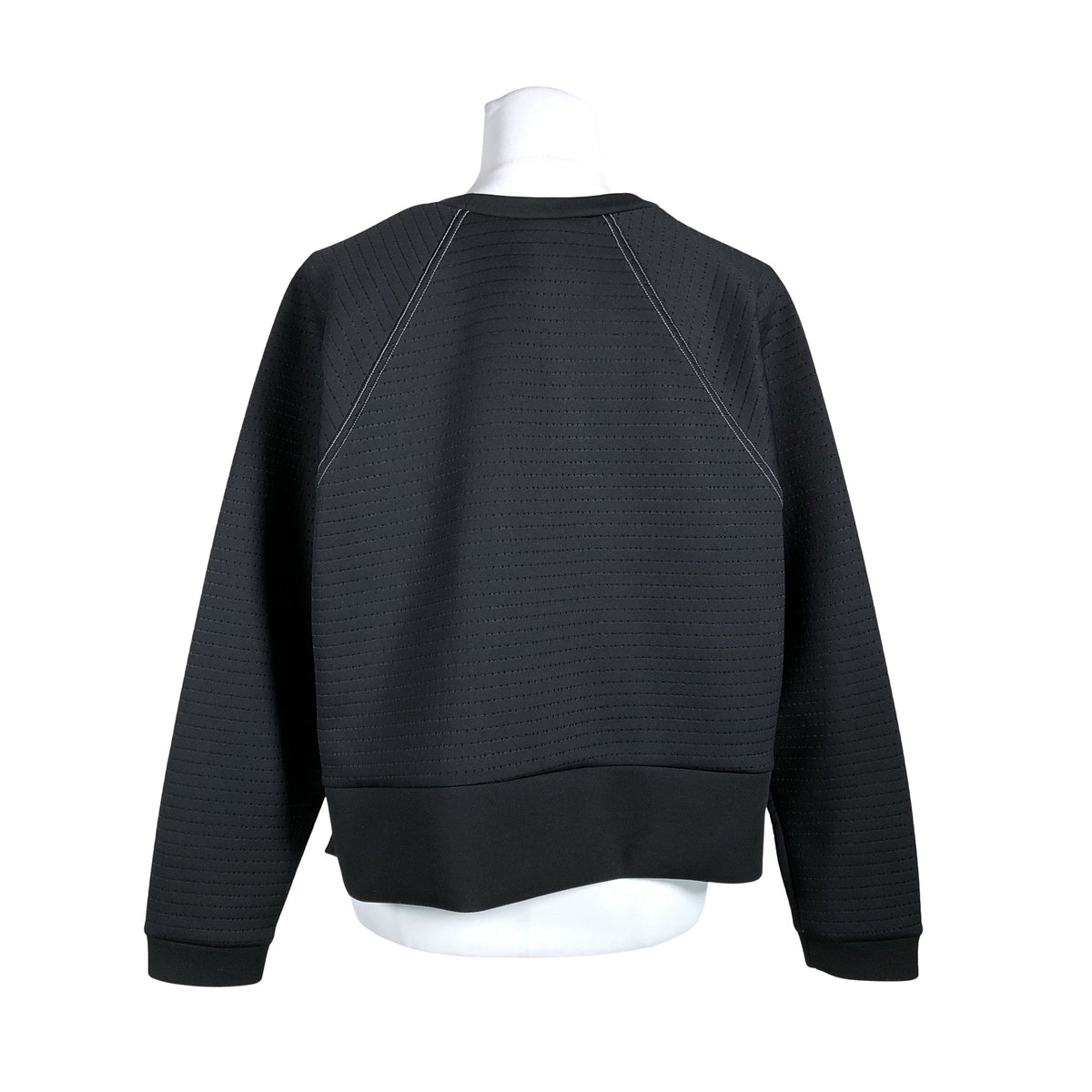 Naisten Nike - Urheilupaita, pitkät hihat, koko 40 - Musta (2)