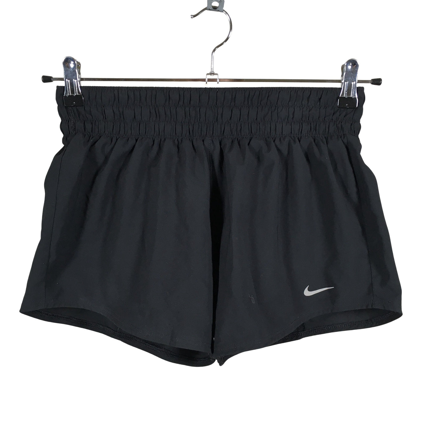 Naisten Nike - Urheilushortsit, koko 36 - Musta (1)