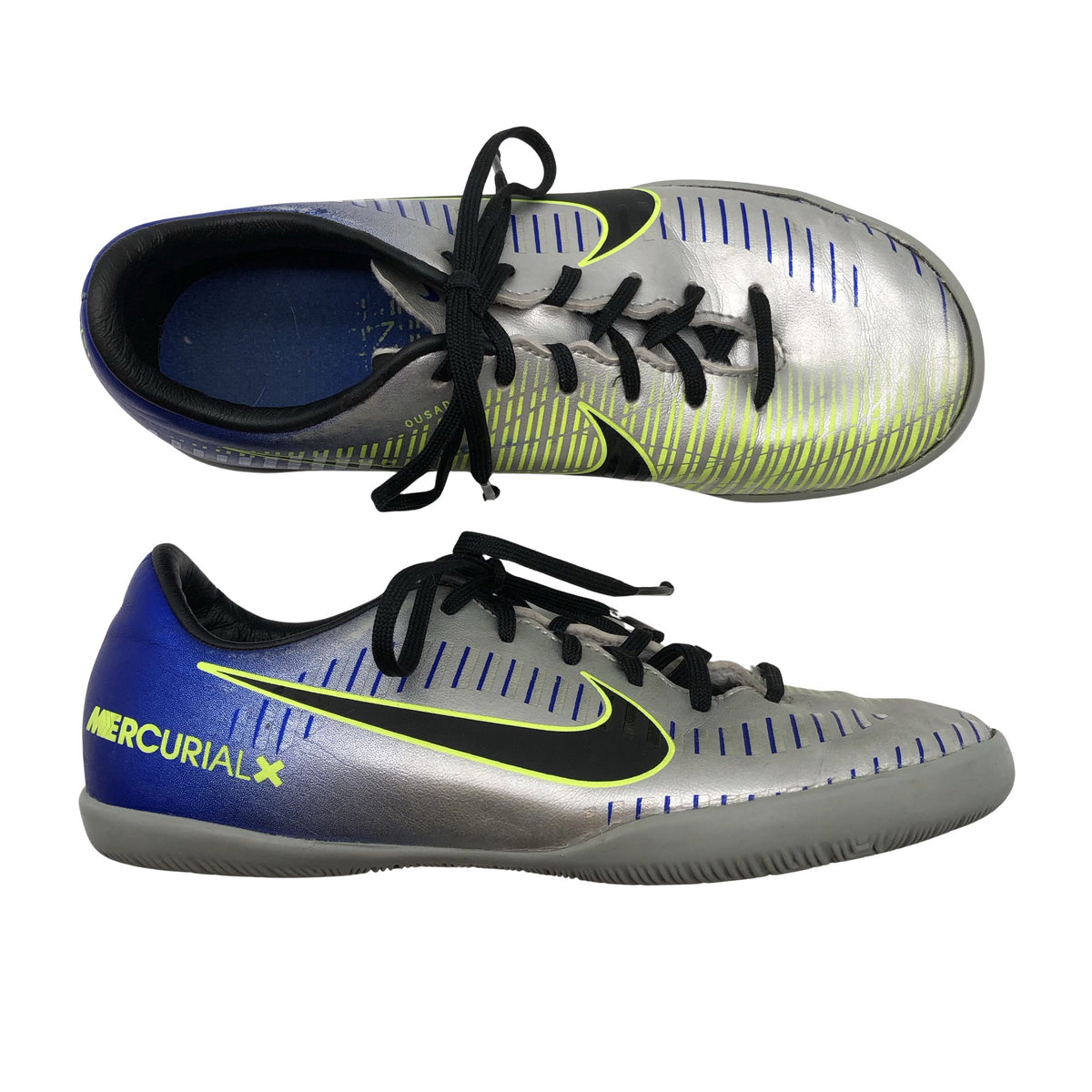 Unisex Nike - Sisäliikuntakengät, koko 35 - Hopea (1)