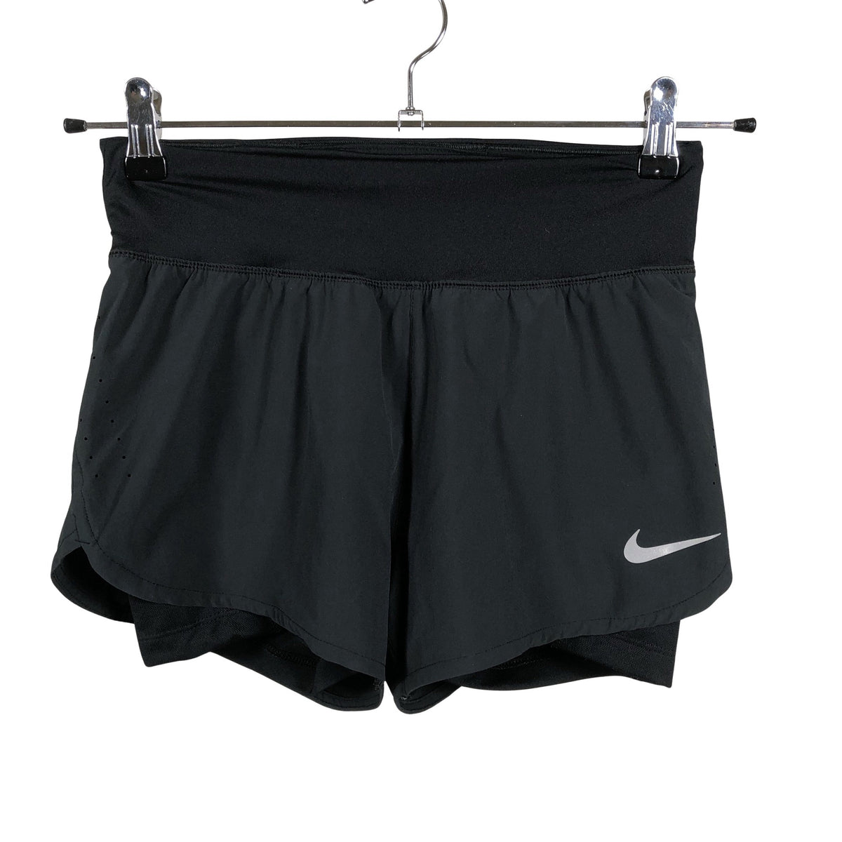 Naisten Nike - Urheilushortsit, koko 34 - Musta (1)