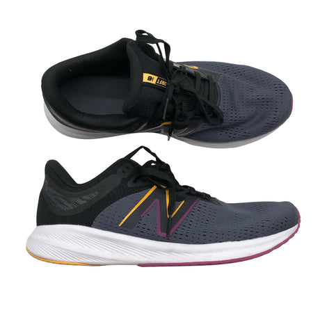 Naisten New Balance - Lenkkarit, koko 40 - Harmaa ()