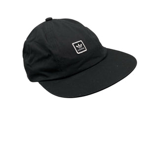 Unisex Adidas - Lippalakki, koko 54 - 56 cm - Musta (1)