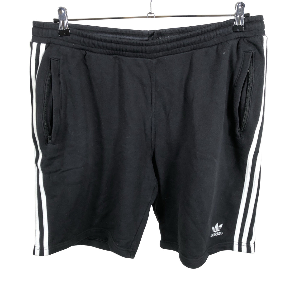 Miesten Adidas - Collegeshortsit, koko XL - Musta (1)