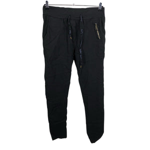 Naisten Perfect Jeans - Kangashousut, koko 38 - Musta (1)