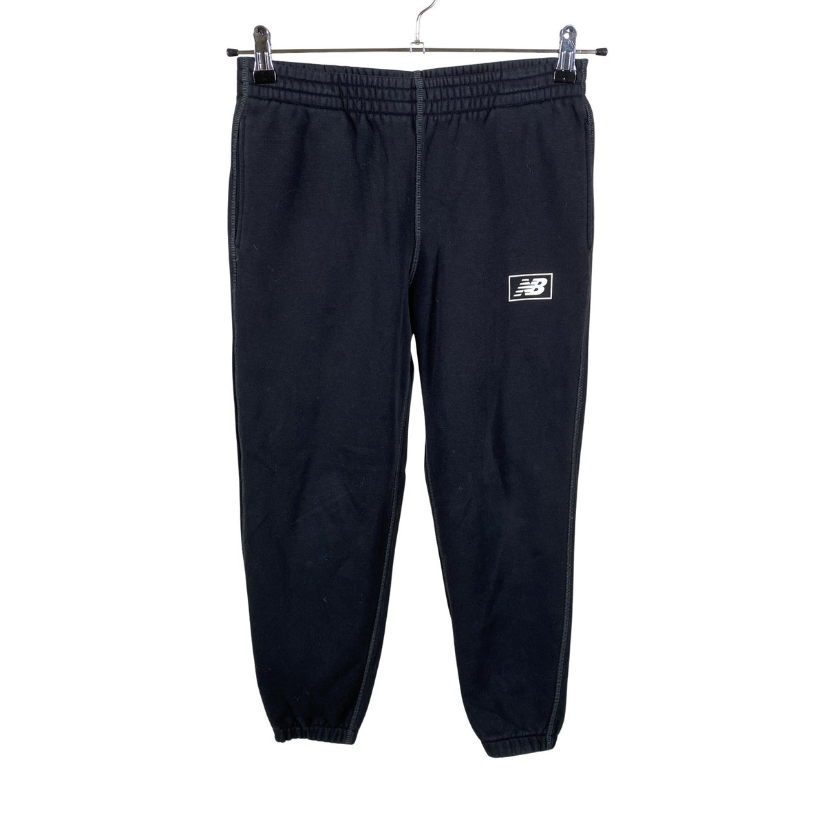 Unisex New Balance - Collegehousut, koko 152 - 158 - Musta (1)