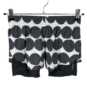Naisten Adidas - Urheilushortsit, koko 34 - Musta (1)
