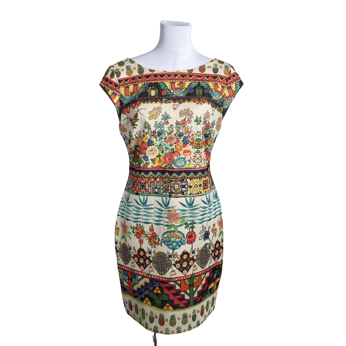 Naisten Desigual - Trikoomekko, koko 38 - Beige (1)