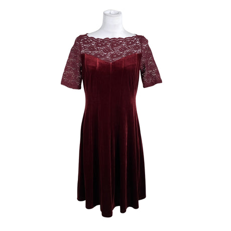 Naisten Marks&Spencer - Juhlamekko, koko 40 - Viininpunainen ()