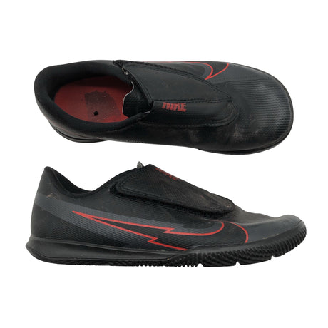 Unisex Nike - Tennarit, koko 30 - Musta ()