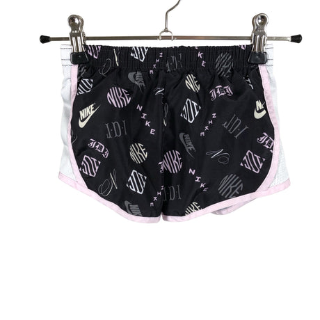 Unisex Nike - Urheilushortsit, koko 104 - 110 - Musta ()