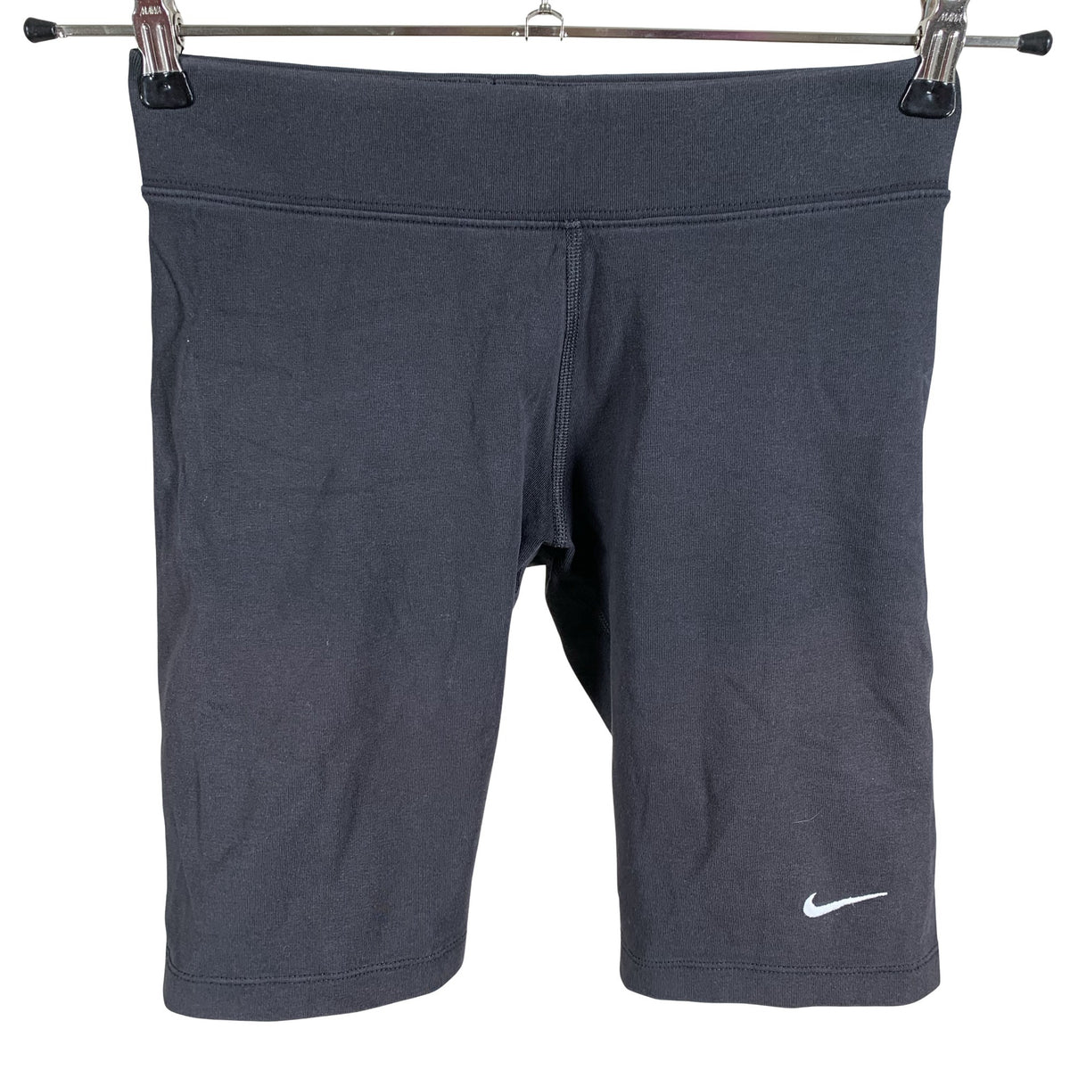 Naisten Nike - Urheilushortsit, koko 36 - Musta (1)