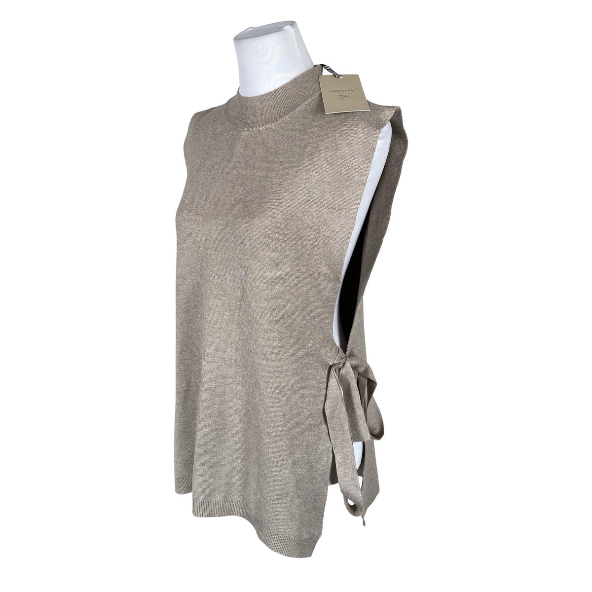 Naisten Free Quent - Neuleliivi, koko 42 - Beige (2)